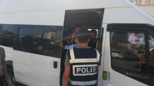 İçişleri Bakanlığı'nın okul çevreleri ve servis araçlarına yönelik 5 günlük yoğun denetiminin sonuçları belli oldu