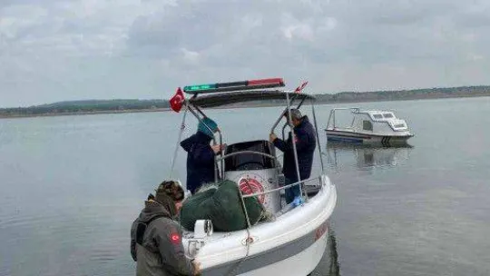İçme suyu havzası olan Terkos Gölü'nde kaçak avcılık yapanlar suç üstü yakalandı