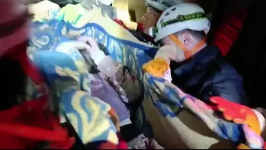 İHA muhabirleri fark etti, 45 saat sonra 2 kişi sağ kurtarıldı