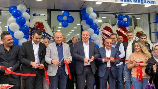 İhlas Pazarlamanın İstanbul'daki en büyük mağazası Sultanbeyli'de açıldı