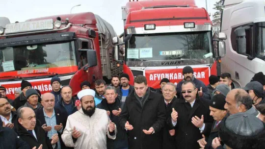 İhsaniye ilçe halkıda depreme kayıtsız kalmadı