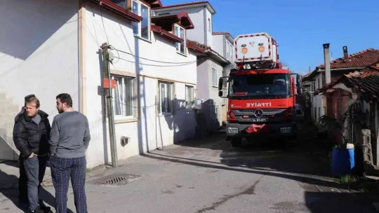 İki katlı evde yangın çıktı