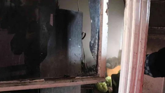 İki katlı evde yangın çıktı