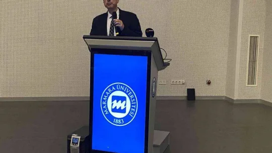 İl Sağlık Müdürü Kemal Memişoğlu, 'Dünyanın gelişmiş ülkelerinden insanlar sağlık ve diş ile ilgili hizmet almak için bu ülkeye geliyorsa sizler sayesinde'