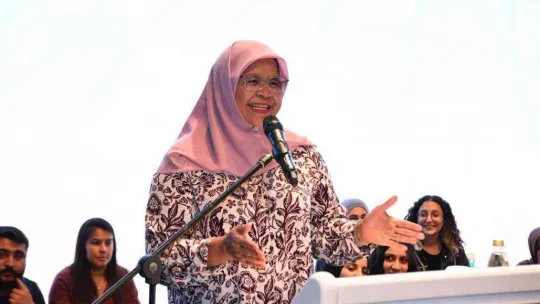 İlber Ortaylı, Balıkesir'de şehir ve insan ilişkisini anlattı