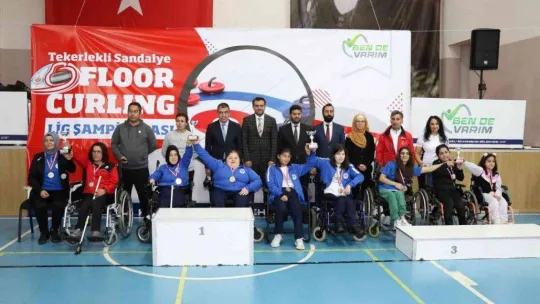 İlk kez düzenlenen Tekerlekli Sandalye Floor Curling turnuvasının şampiyonları belli oldu