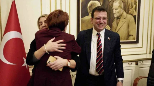 İmamoğlu ve Akşener karar sonrası birbirlerine böyle sarıldı