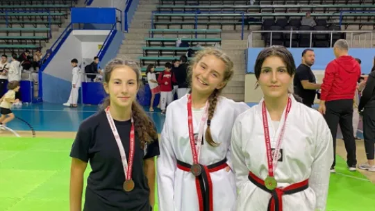 Lider Taekwondo Spor Kulübü, Kırklareli'nde Madalyaları Topladı