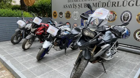 İstanbul'da motosiklet hırsızlığı operasyonu: 14 motosiklet bulundu, 7 şüpheli yakalandı