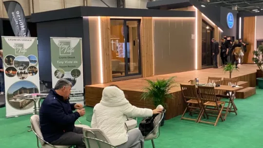 Karavanist Fuarı'nda vatandaşlardan Tiny Housler'a yoğun ilgi