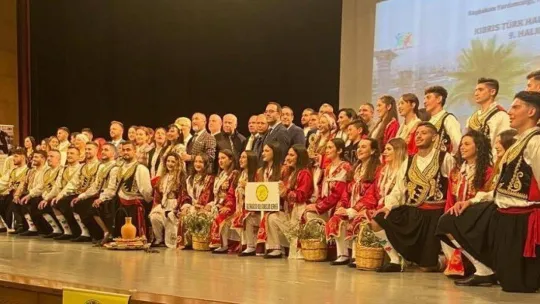 İnegöl Belediyesi Halk Dansları Topluluğu Kıbrıs'ı salladı