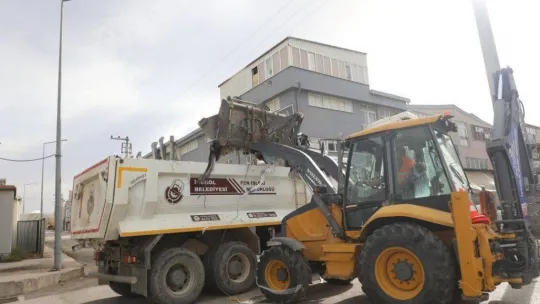 İnegöl Belediyesi'nden sanayide detaylı temizlik