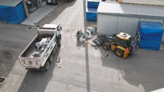 İnegöl Belediyesi'nden sanayide detaylı temizlik