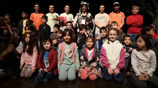 İnegöl'ün 'Temizlik' konulu oyunu Uşak'ta sergilendi