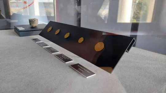 Irak'a ait tarihi eserler iade edildi