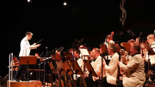 İş Sanat, Frank Sinatra şarkılarını seyirci ile buluşturdu