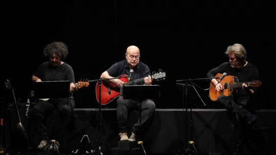 İş Sanat'ın dinletileri Ümit Yaşar Oğuzcan şiirleri ile başladı