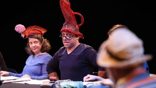 İş Sanat'ın Provadan İzle serisinde Midas'ın Kulakları oyunu yayınlanacak