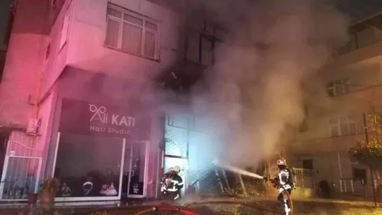 İş yeri bir anda alev aldı