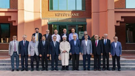 İSAM'da görev değişimi