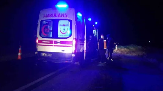 İşçi servisi ile panelvan araç çarpıştı: 2 yaralı