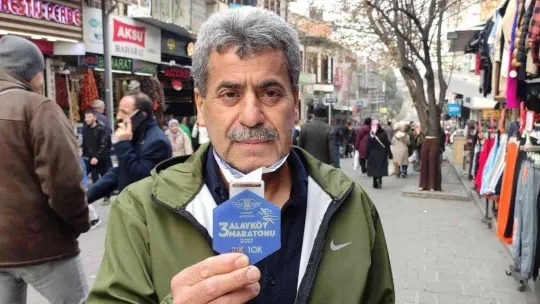 İşinden evine koşarak hazırlanan sporcu esnaf uluslararası yarışta üçüncü oldu
