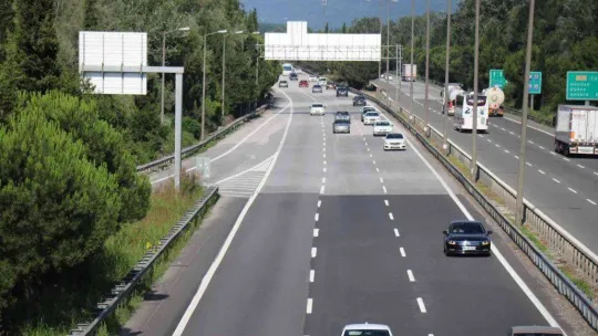 İstanbul'a tatilcilerin dönüşü başladı