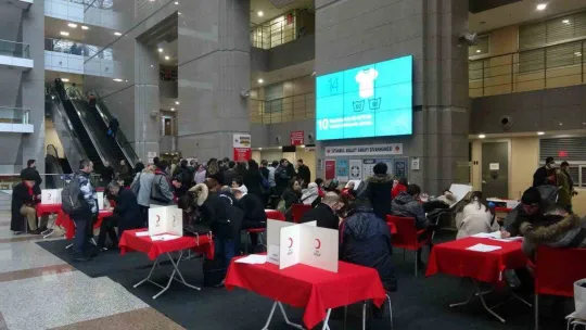 İstanbul Adalet Sarayı'nda depremzedeler için kan bağışı seferberliği