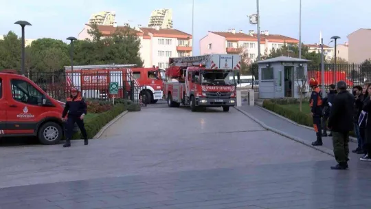 İstanbul Anadolu Adalet Sarayı'nda film gibi yangın tatbikatı