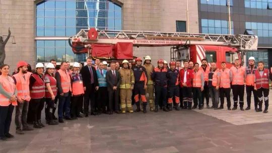 İstanbul Anadolu Adalet Sarayı'nda film gibi yangın tatbikatı