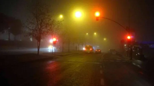 İstanbul Anadolu Yakası'nda sis etkisini sürdürüyor