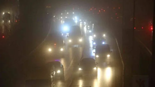 İstanbul Anadolu Yakası'nda sis etkisini sürdürüyor