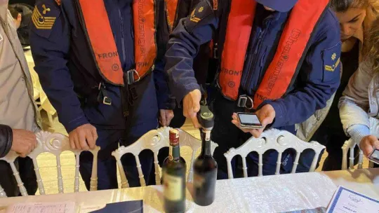 İstanbul Boğazı'nda yılbaşı öncesi teknelere kaçak ve sahte içki denetimi