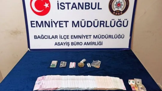 İstanbul'da 1,5 milyon liralık kokain operasyonu kamerada