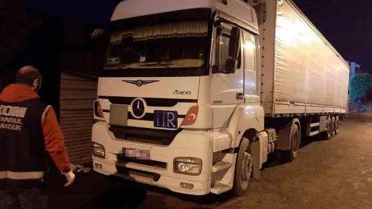 İstanbul'da 51 ton kaçak akaryakıt ele geçirildi