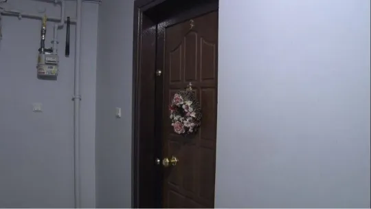 İstanbul'da akıl almaz olay kamerada: Çilingirle kapıyı açtırıp halasının evini soydu
