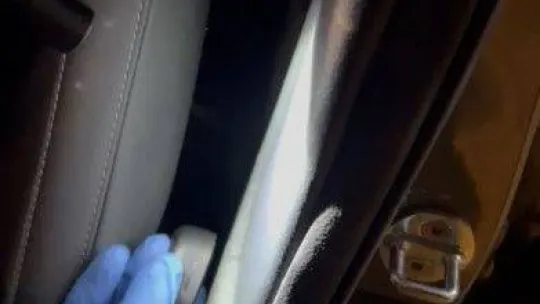 İstanbul'da araçta akılalmaz uyuşturucu düzeneği: Polis yaylı zulayı kulaklıkla çözdü