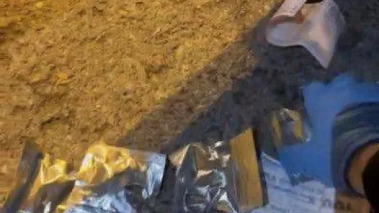 İstanbul'da araçta akılalmaz uyuşturucu düzeneği: Polis yaylı zulayı kulaklıkla çözdü