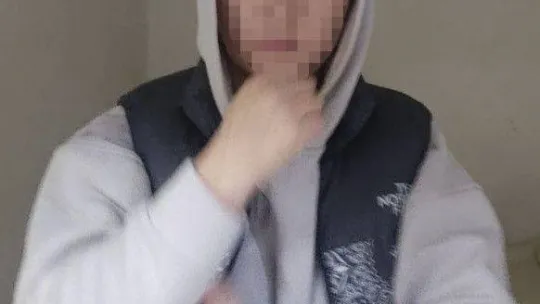 İstanbul'da AVM'de alüminyum folyolu torbayla hırsızlık kamerada: Kadın hırsız x-ray cihazına yakalandı