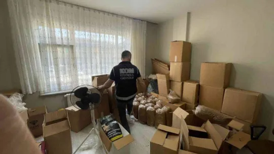 İstanbul'da büyük operasyon: Piyasa değeri 33 milyon olan kaçak tütün ele geçirildi
