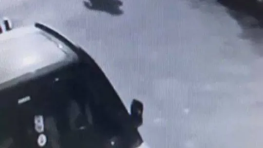 İstanbul'da fenomen şarkıcının aracına ateş açan saldırgan yakalandı, azmettirici eski sevgili aranıyor