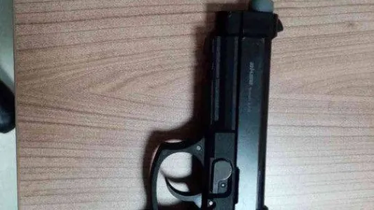 İstanbul'da fenomen şarkıcının aracına ateş açan saldırgan yakalandı, azmettirici eski sevgili aranıyor