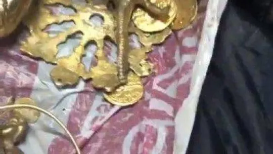 İstanbul'da film gibi olay: Define avcıları sikkeleri paylaşamayınca yakalandı