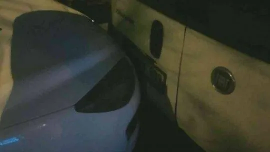 İstanbul'da film sahnesi gibi olay kamerada: Ortalığı savaş alanına çevirip çekiciyle aracını kaçırdı