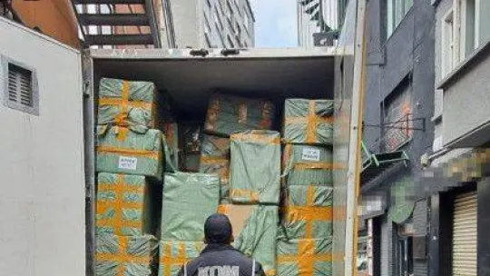 İstanbul'da kaçak emtia operasyonu