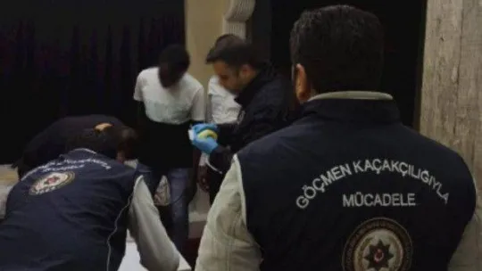 İstanbul'da kaçak göçmenlere 'evlerini kiralayanlara' operasyon: 11 gözaltı