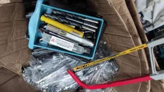 İstanbul'da kaçak silah atölyesine polis baskını: Anahtarlık görünümlü 25 tabanca ele geçirildi