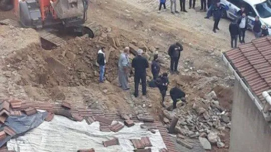 İstanbul'da kazı çalışmasında esrarengiz olay: Kafatası ve iskelet bulundu