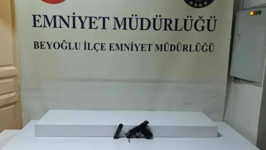 İstanbul'da kız yurdunda panik: Maganda kurşunu yurda isabet etti