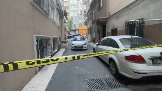 İstanbul'da korku dolu anlar kamerada: Sevgilisiyle tartışan engelli genç dehşet saçtı